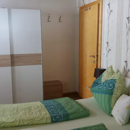 Гостевой дом Haus Hildegard Нойштифт-им-Штубайталь